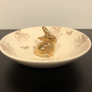 Ceramic Heart lėkštutė su auksinės spalvos zuikučiu